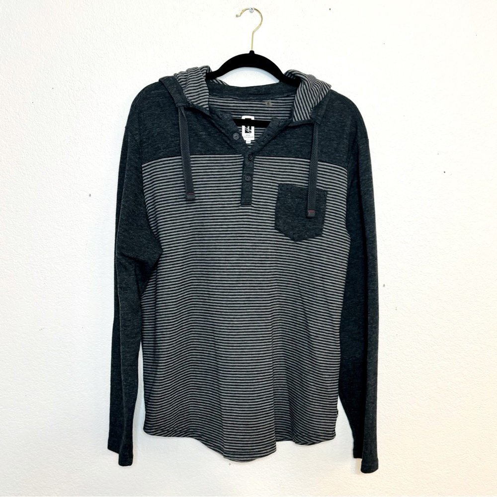 5 for $25 ⭐️ Men’s Lightweight Hoodie